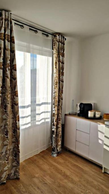 Loft Climatise Parking Gratuit 5Min Gare Apartment Le Plessis-Bouchard Luaran gambar