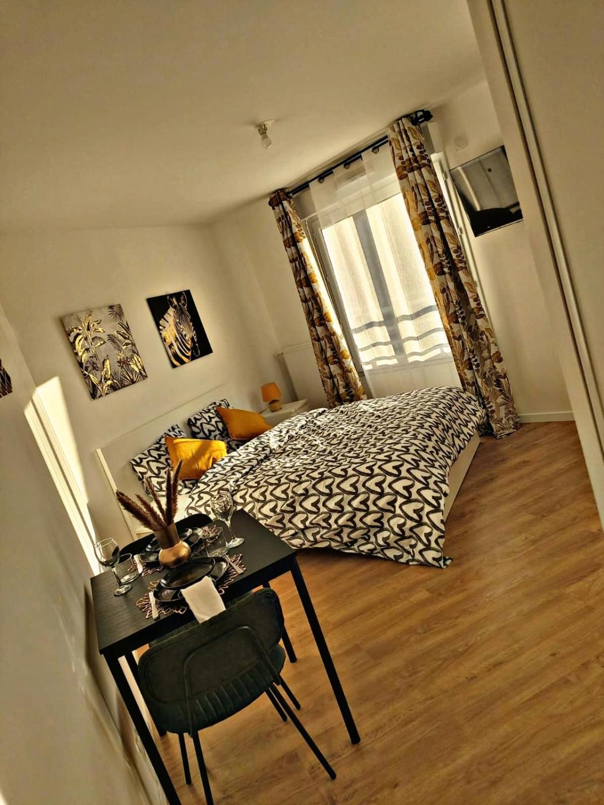 Loft Climatise Parking Gratuit 5Min Gare Apartment Le Plessis-Bouchard Luaran gambar